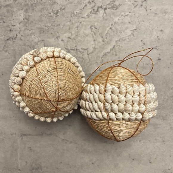 2ct Round Straw and Seashell Ornaments - Picture 3 of 13